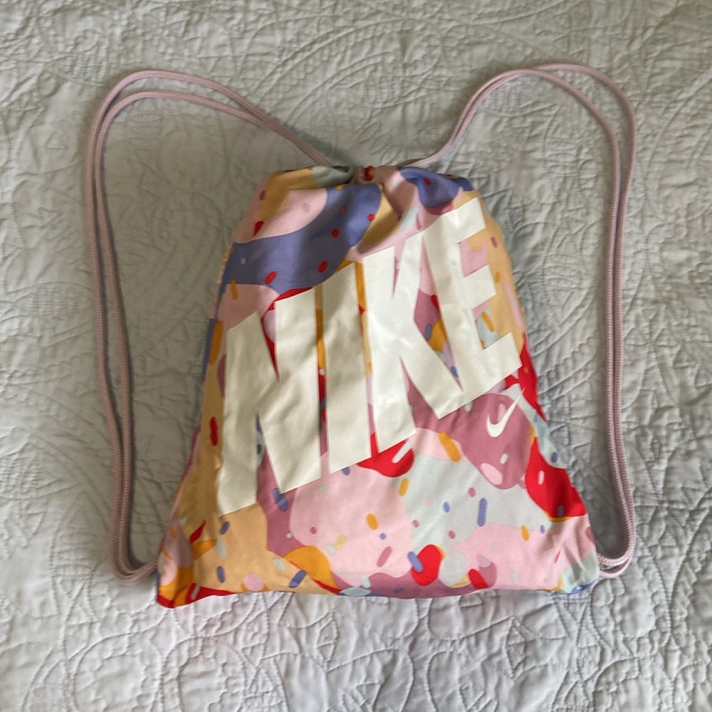 Nike Colorful Abstract Patterned Bag (Ice cream with sprinkles and cherry)